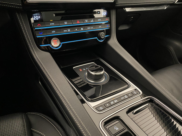 Jaguar F-Pace 30d R-SPORT AWD AUT 3.0 d Sport