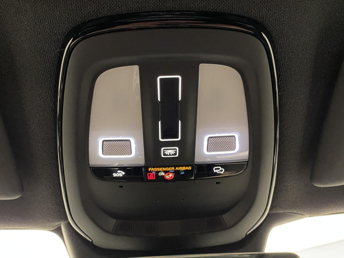 Volvo XC40 B3 AUT PLUS BLACK EDITION