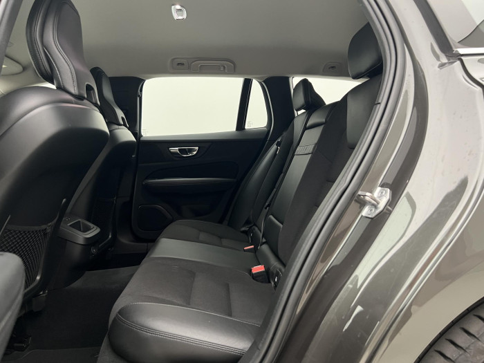Volvo V60 B4 MOMENTUM AUT 2.0 Momentum