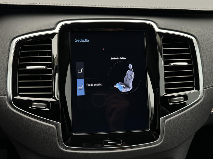 Volvo XC90 B5 AWD INSCRIPTION CZ 1.maj