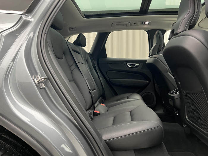 Volvo XC60 B5 AWD INSCRIPTION AUT