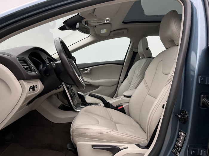 Volvo V40 CC T5 AWD AUT CZ 2.5 CC CC