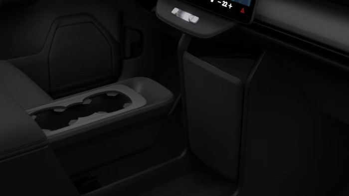 Volvo EX60 PURE ELECTRIC PLUS