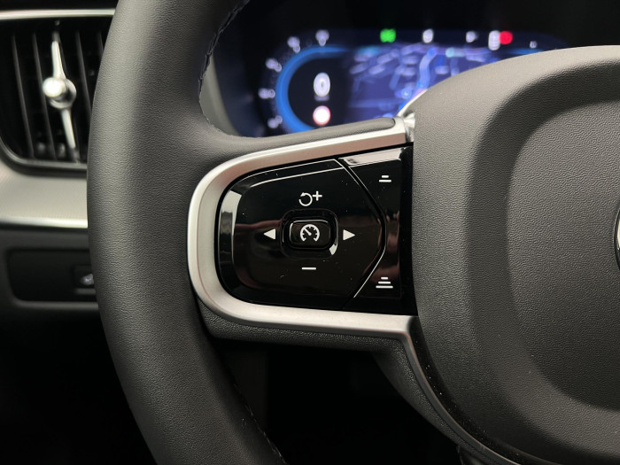 Volvo XC60 T6 AWD RECHARGE ULTRA BRIGHT