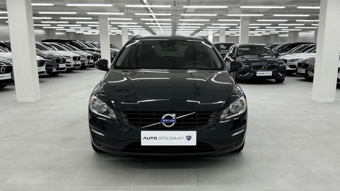 Volvo V60 D2 KINETIC NAVIGACE REZERVACE 2.0 d
