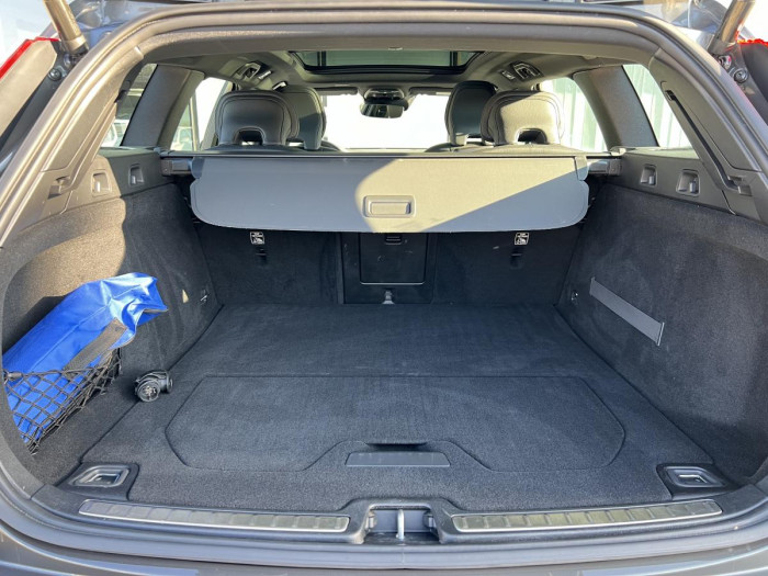 Volvo V60 T5 INSCRIPTION Aut REZERVACE