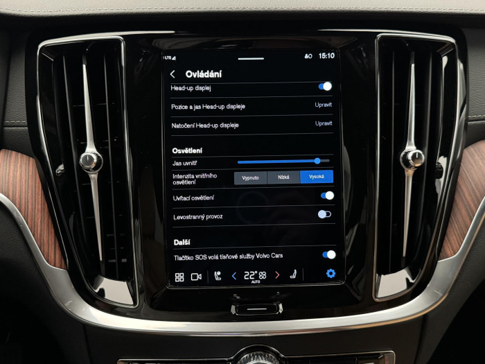 Volvo V60 CC B5 AWD ULTIMATE REZERVACE 2.0 CC CC