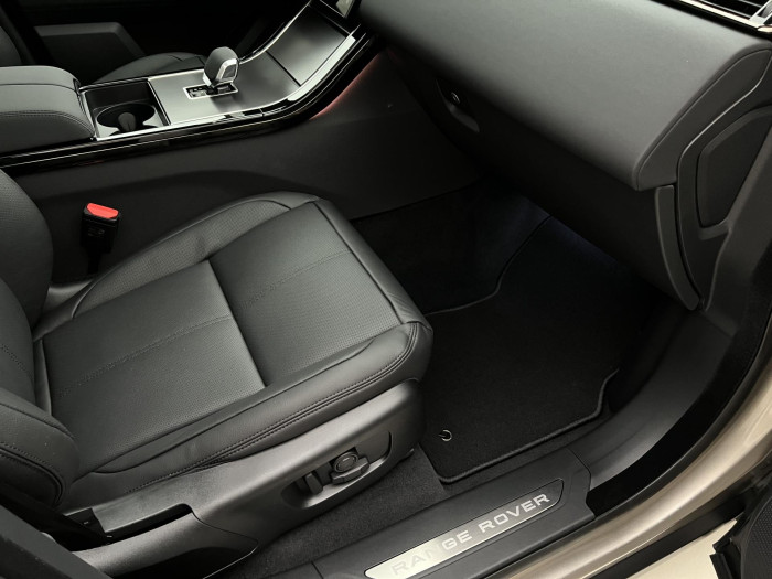 Land Rover Range Rover Velar D300 DYNAMIC SE AWD Aut 3.0 d Dynamic SE