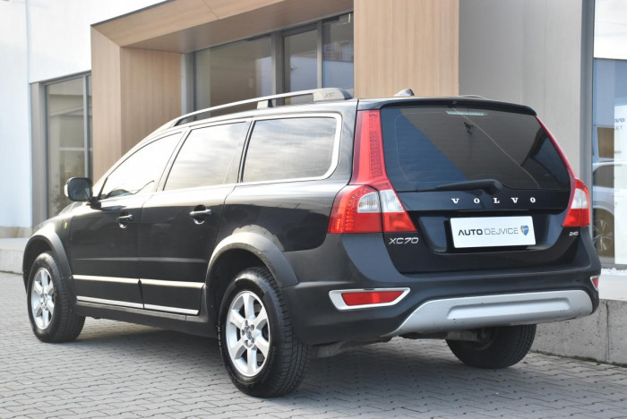Volvo XC70 2.4D MOMENTUM AUT REZERVACE 2.4 d Momentum