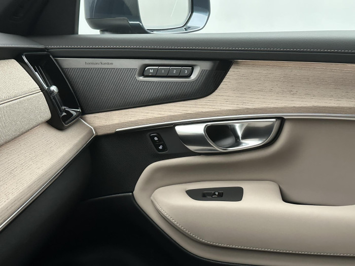 Volvo XC90 B5 AWD AUT BRIGHT PLUS 7míst