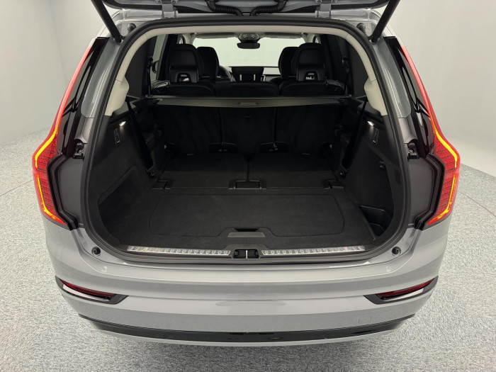 Volvo XC90 B5 AWD AUT DARK PLUS 7míst