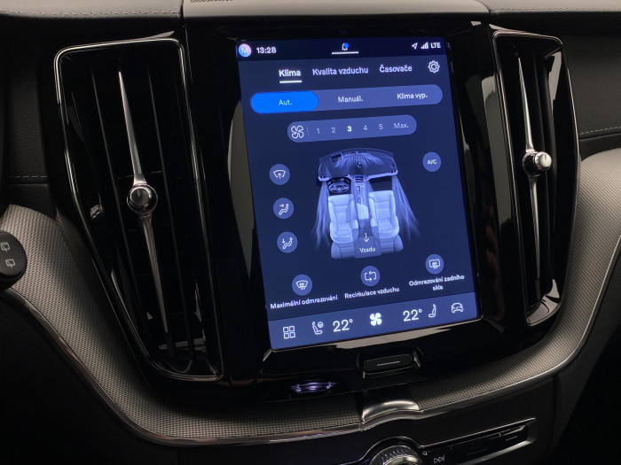 Volvo XC60 B5 AWD BLACK EDITION ULTRA 2.0 Edition