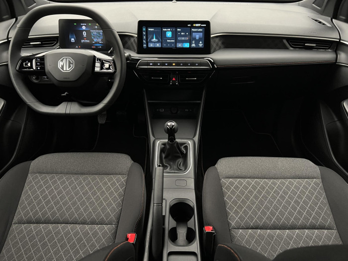 MG MG3 1.5 ICE EXCITE CZ 1.maj.