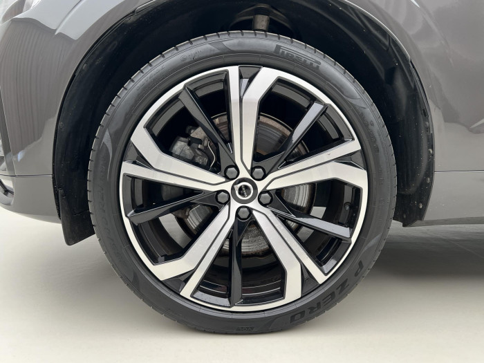 Volvo XC60 B5 AWD R-DESIGN AUT 1.maj.