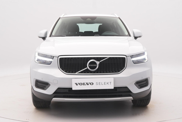 Volvo XC40 B3 MOMENTUM PRO REZERVACE 2.0 Momentum