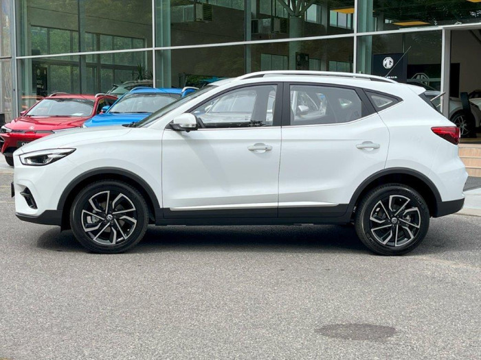 MG ZS EXCLUSIVE AUT. SKLADEM 1.0 Exclusive