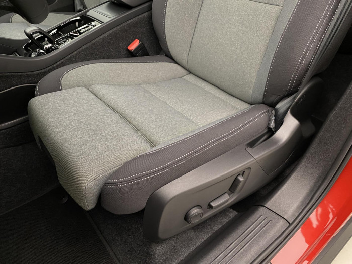 Volvo XC40 B3 DARK PLUS AUT CZ