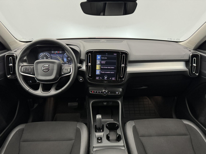 Volvo XC40 D3 AWD MOMENTUM CZ 1.maj 2.0 d Momentum