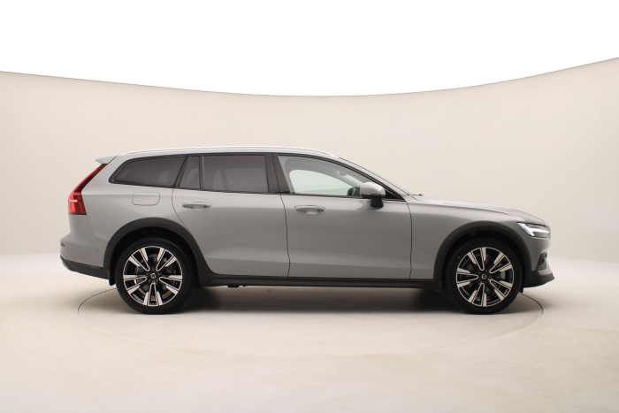 Volvo V60 CC B5 AWD PLUS AUT 1.maj