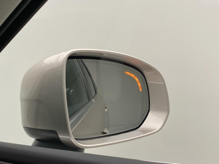 Volvo XC60 B4 AWD PLUS AUT CZ REZERVACE