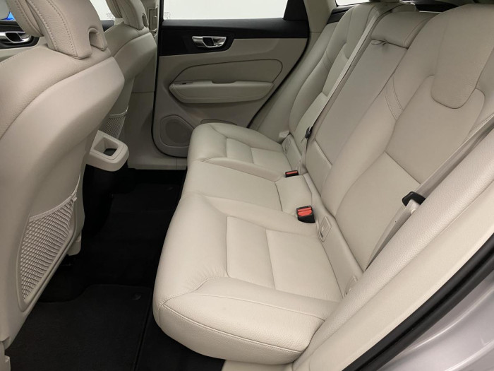 Volvo XC60 B4 AWD PLUS BRIGHT AUT CZ 2.0 Plus