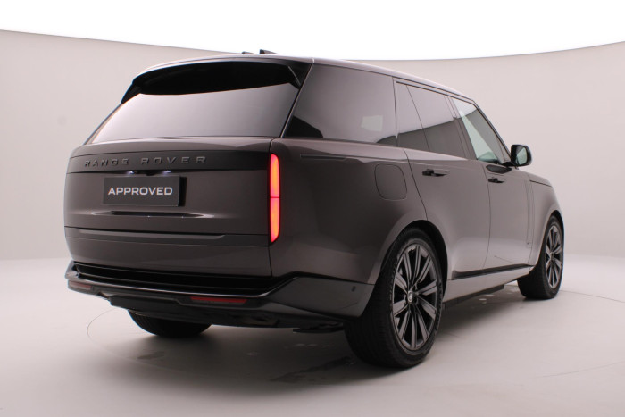 Land Rover Range Rover P550e AUTOBIOGRAPHY SWB