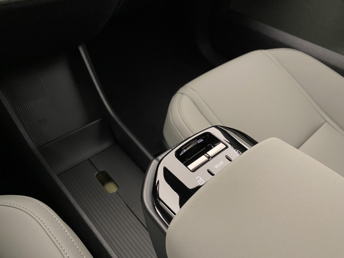 Volvo EX30 PURE ELECTRIC SINGLE PLUS