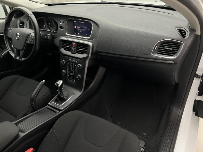 Volvo V40 D2 NAVIGACE 2.0 d