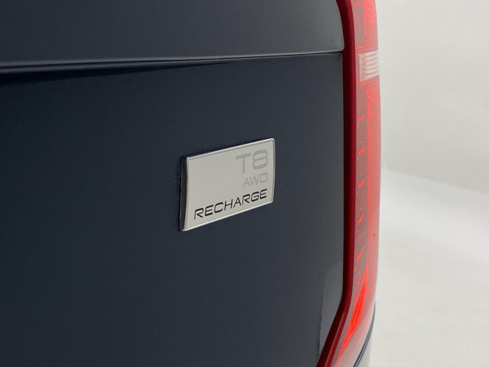 Volvo XC90 T8 AWD RECHARGE CORE 7míst