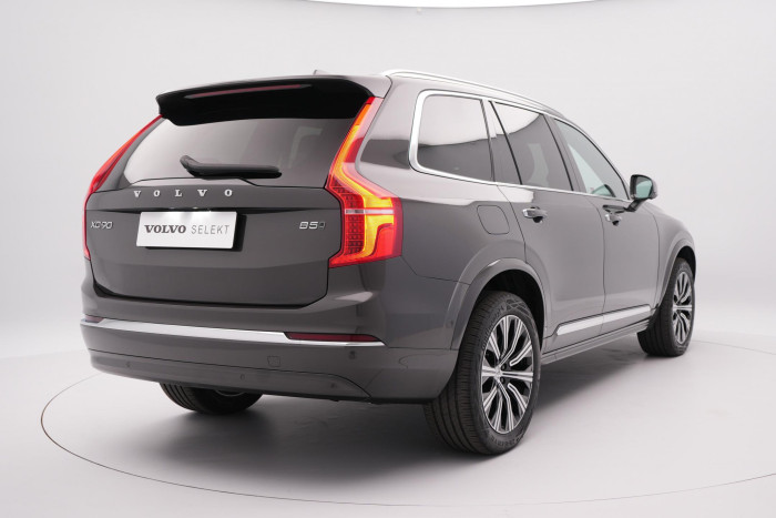 Volvo XC90 B5 AWD ULTIMATE REZERVACE