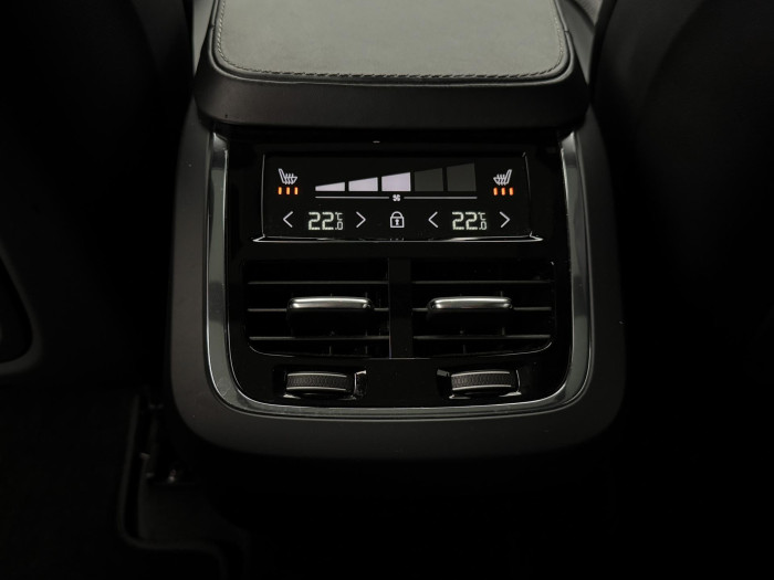 Volvo XC90 B6 AWD R-DESIGN CZ 7 míst