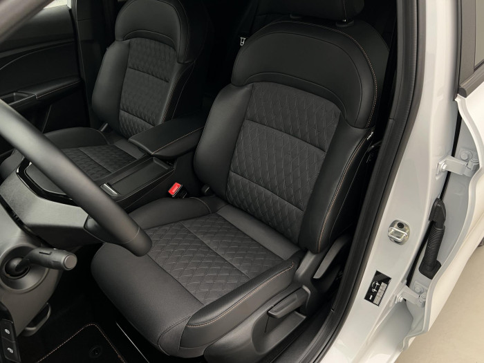 MG MG3 EXCLUSIVE HYBRID+ AUT CZ 1.maj 1.5 Exclusive