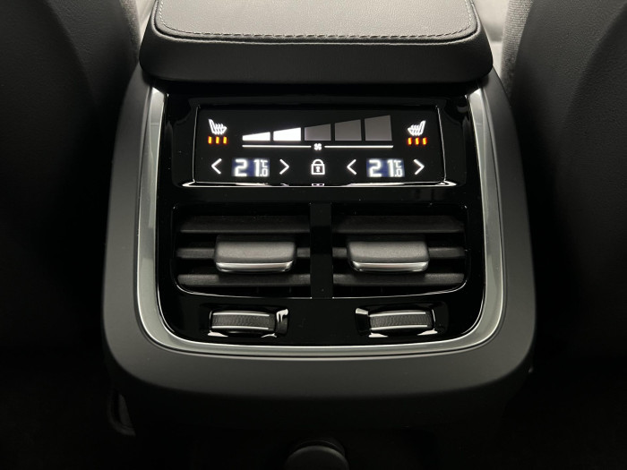 Volvo XC90 T8 AWD RECHARGE ULT. BRIGHT