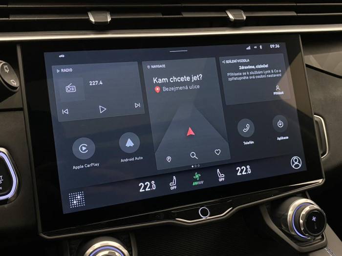 Lynk & Co 01 PHEV DCT AUT 1.maj