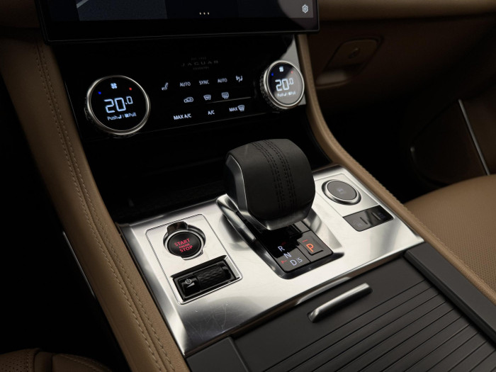 Jaguar F-Pace D200 SE AWD AUT 2.0 d SE