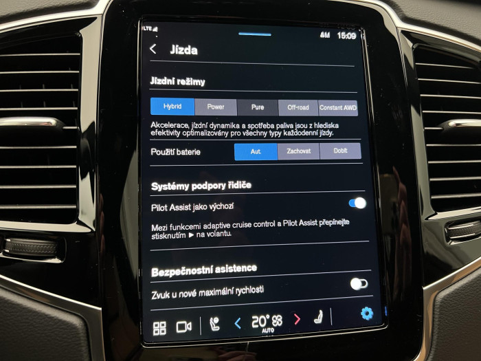 Volvo XC90 T8 AWD RECHARGE ULTRA DARK CZ