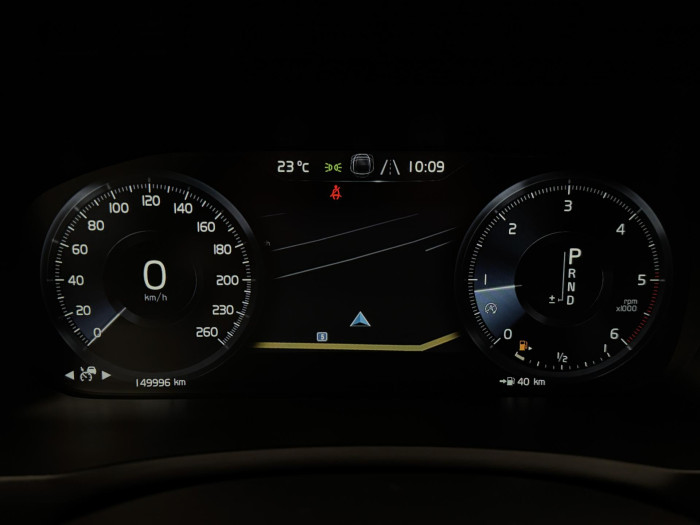 Volvo XC90 D4 AWD MOMENTUM AUT 7M 2.0 d Momentum