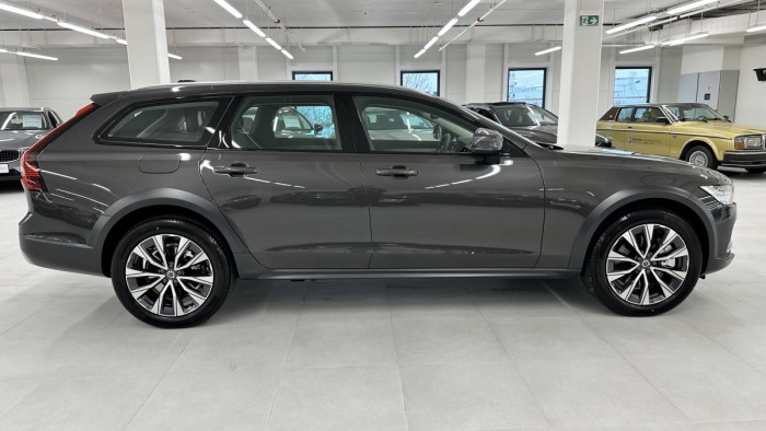Volvo V90 CROSS COUNTRY B4 AWD PLUS AUT 2.0 Plus