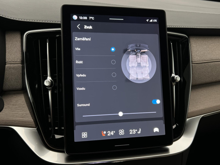 Volvo XC90 B5 AWD ULTRA BRIGHT 7MÍST CZ