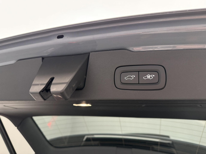 Volvo V60 B4 BRIGHT PLUS AUT CZ 1.maj