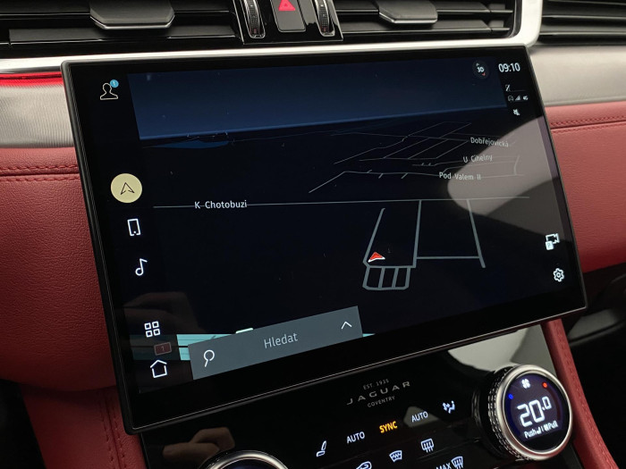 Jaguar F-Pace D300 S R-DYNAMIC AWD REZERVACE 3.0 d Dynamic