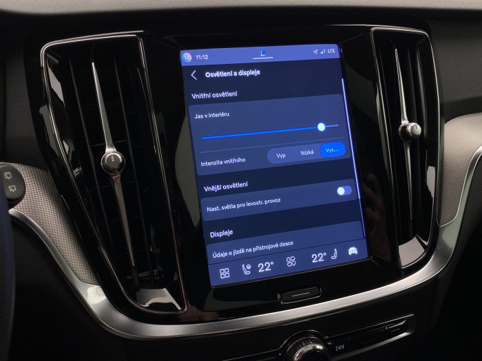 Volvo V60 T8 AWD RECHARGE DARK PLUS CZ