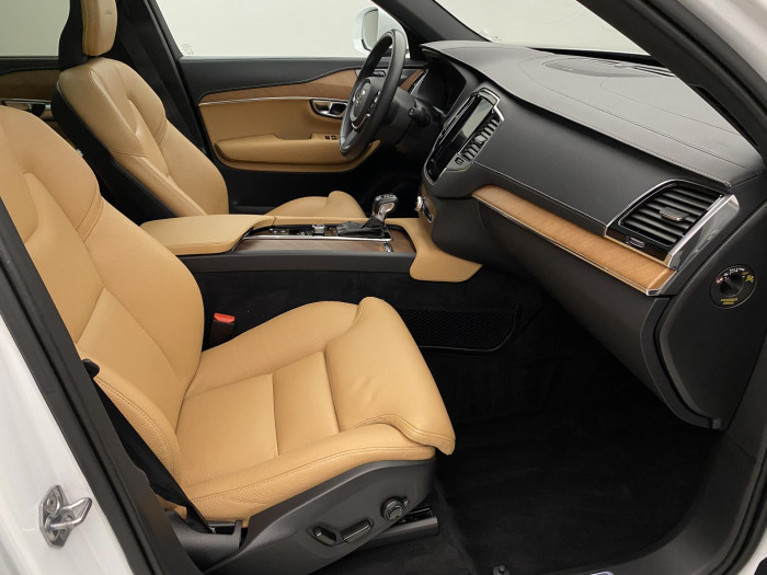 Volvo XC90 D5 AWD INSCRIPTION CZ 7míst 2.0 d