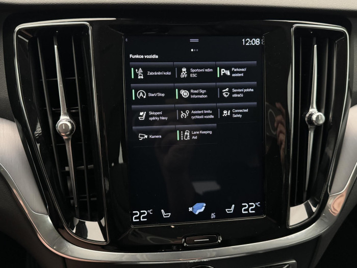 Volvo V60 D3 MOMENTUM PRO AUT 1.maj 2.0 d Momentum