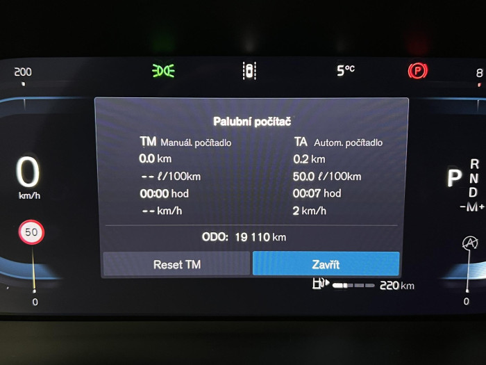 Volvo XC40 B3 PLUS DARK AUT CZ 1.maj.