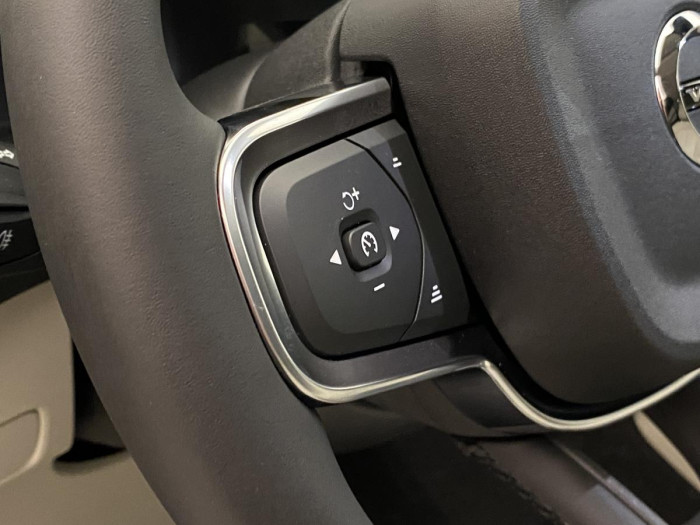 Volvo XC40 B4 AUT DARK ULTRA