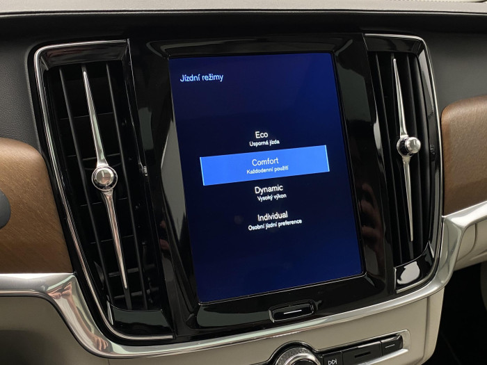 Volvo S90 T6 AWD INSCRIPTION AUT CZ