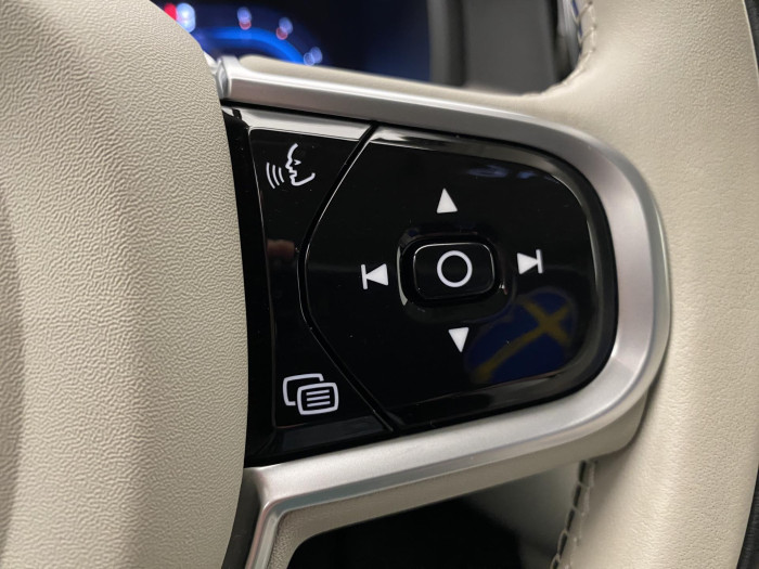 Volvo V90 B4 AWD CORE AUT CZ