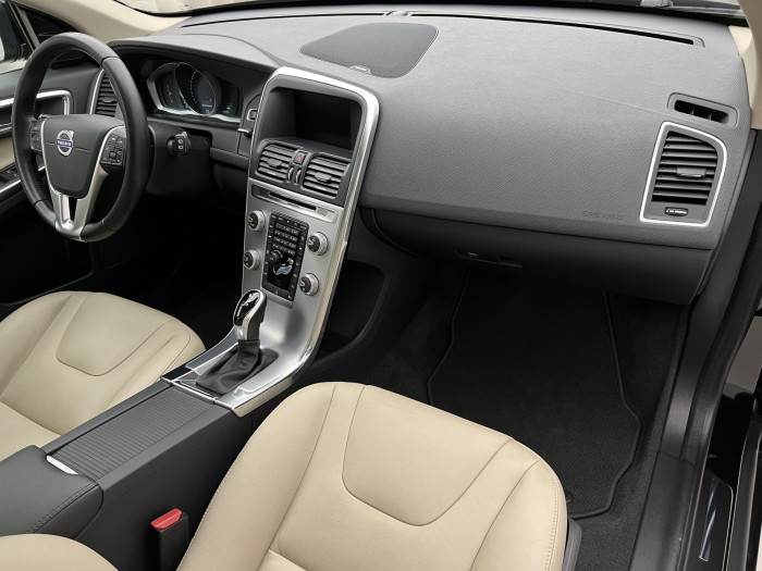 Volvo XC60 D4 SUMMUM AUT 2.0 d Summum