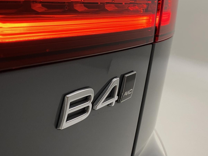 Volvo V60 CC B4 AWD ADVANCED REZERVACE 2.0 CC CC